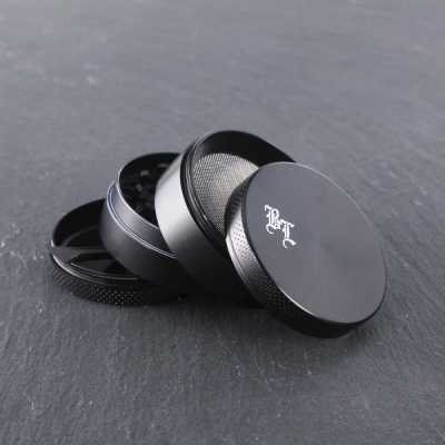 BL Grinder 4-part black - Grinder prej alumini me 4 pjesë